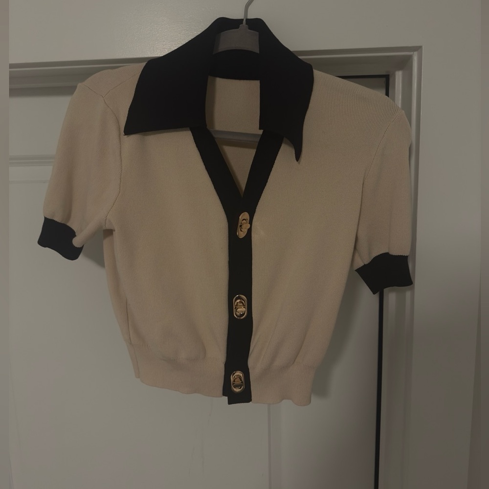 Commense Sweater - Picture 2 of 3